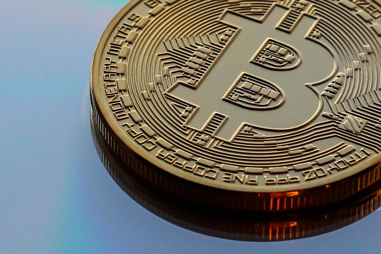 Meme币RFC逆势市值破一亿美元！KOL分享交易该币种的心路历程